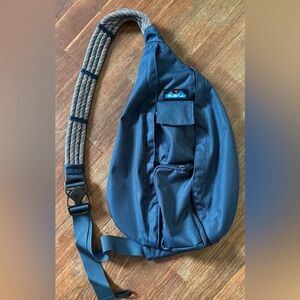 KAVU Original Rope Sling Bag with Adjustable Rope Shoulder Strap-used once.